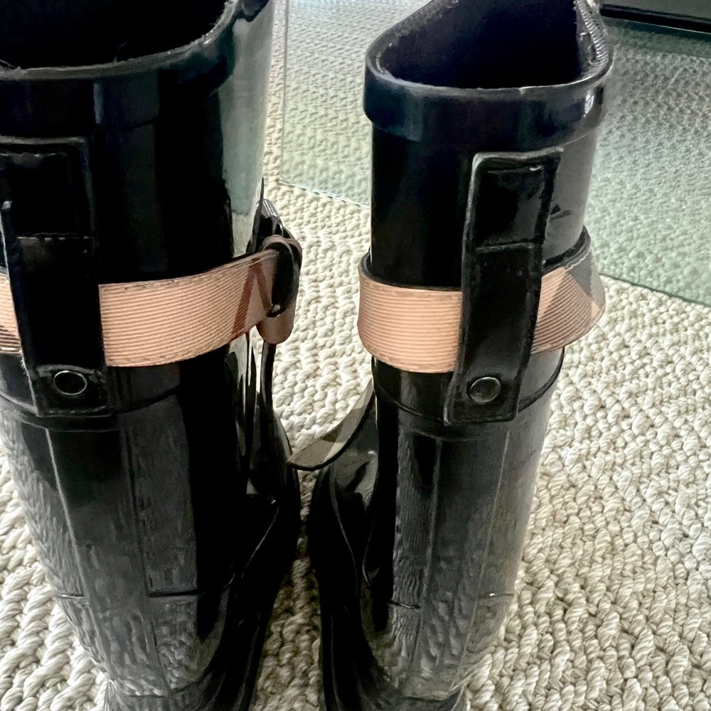 Pre-Owned Authentic Burberry Women's Nova Belt Rainboots - Size 37 - Picture 10 of 15